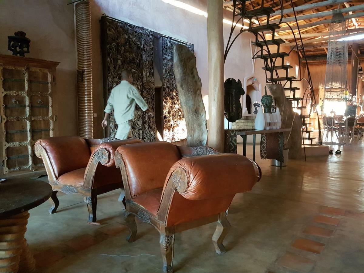 Bakuba Lodge - Le Petit Hotel Du Voyageur Ankilibe Экстерьер фото