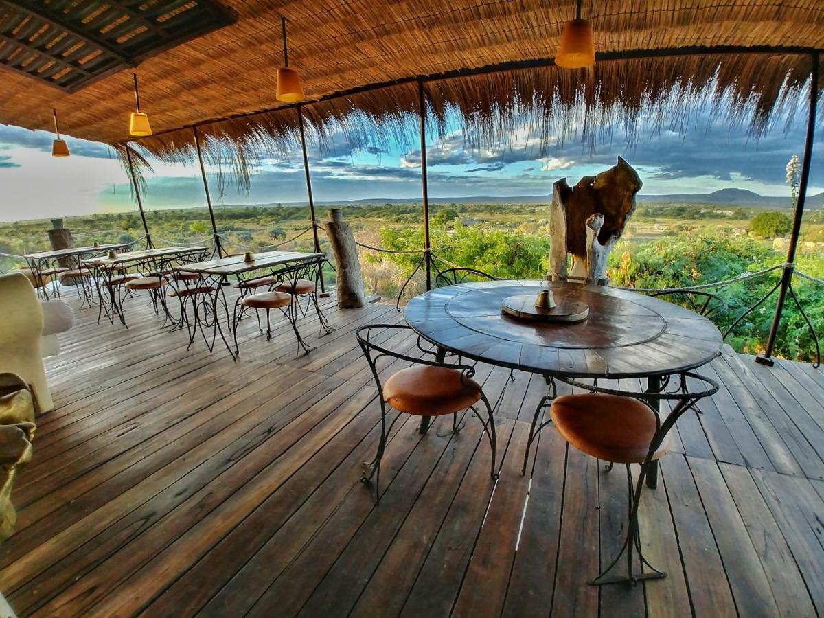 Bakuba Lodge - Le Petit Hotel Du Voyageur Ankilibe Экстерьер фото